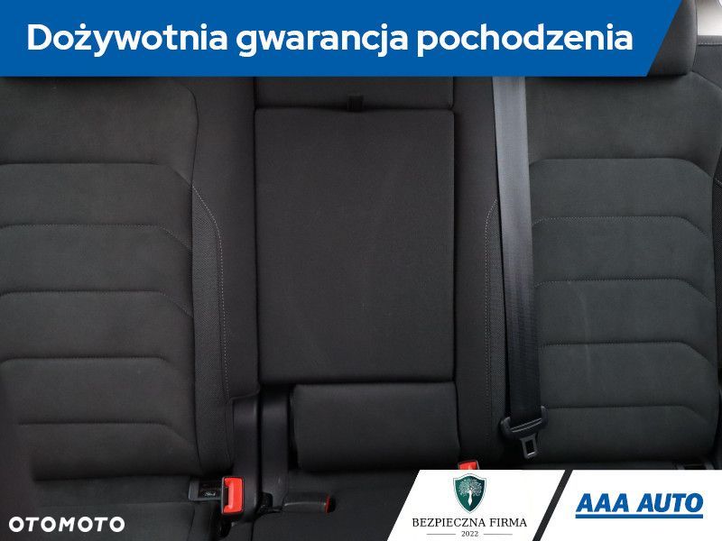 Volkswagen Tiguan - 11