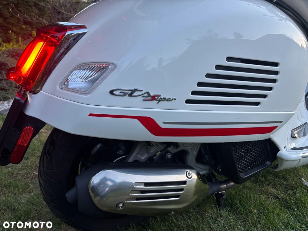 Piaggio Vespa - 4