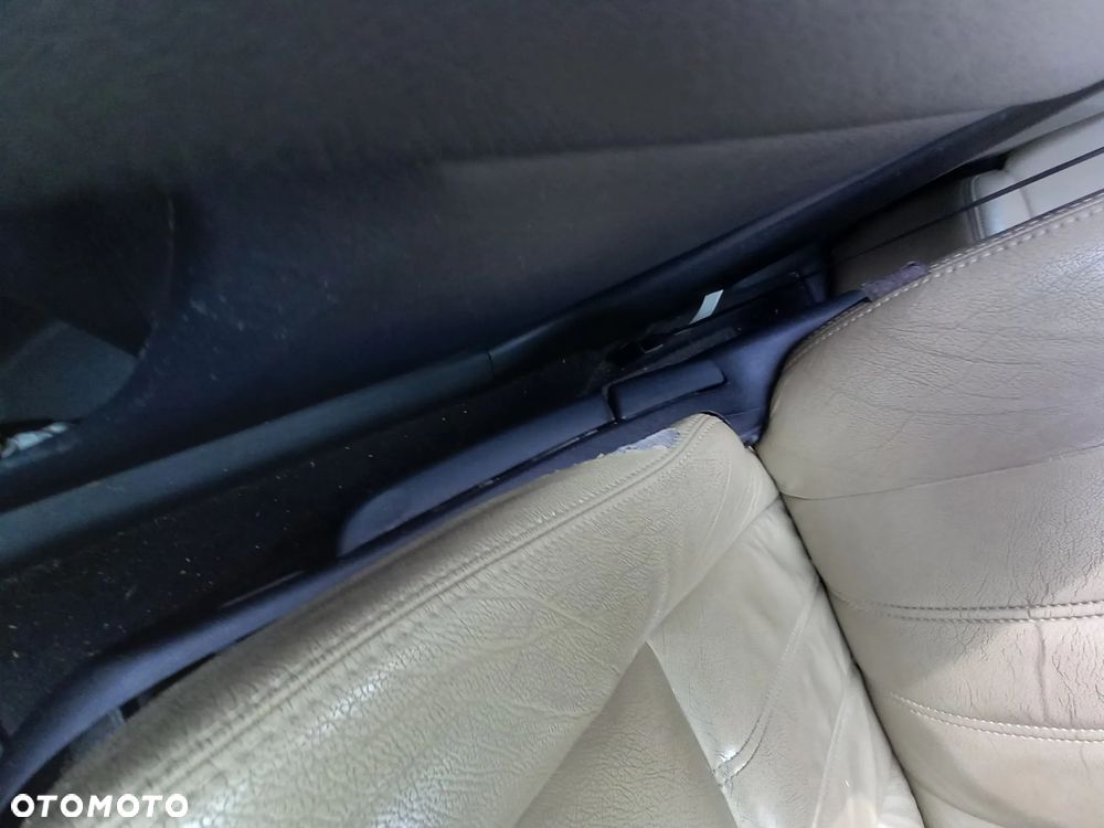 TOYOTA AVENSIS T27 FOTELE KANAPA KOMPLET SKÓRY JASNE UK - 8