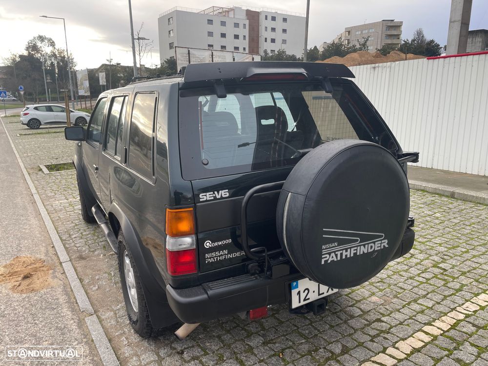 Nissan Pathfinder - 8