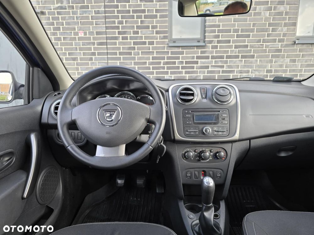 Dacia Logan 1.2 16V SL Celebration - 27