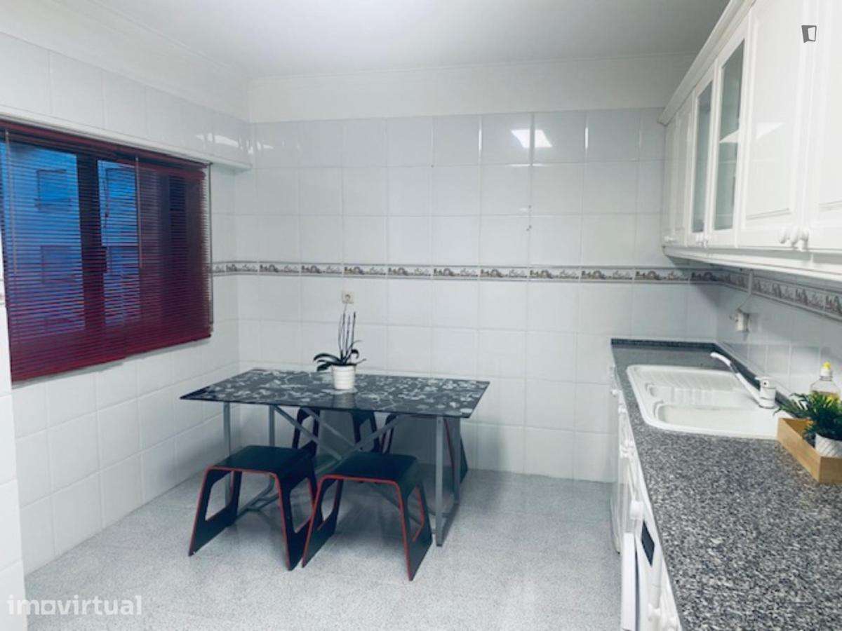 Apartamento com 2 quartos - localizado em Lisbon - Grande imagem: 3/12