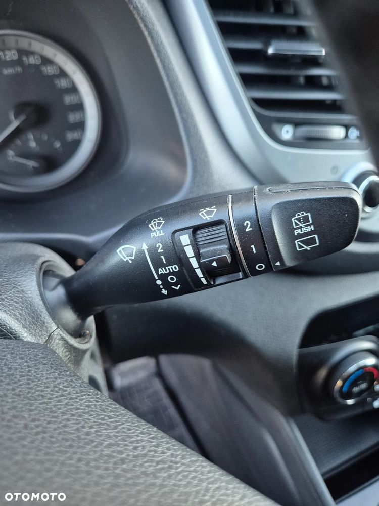 Hyundai Tucson 1.7 CRDI BlueDrive Style 2WD DCT - 18