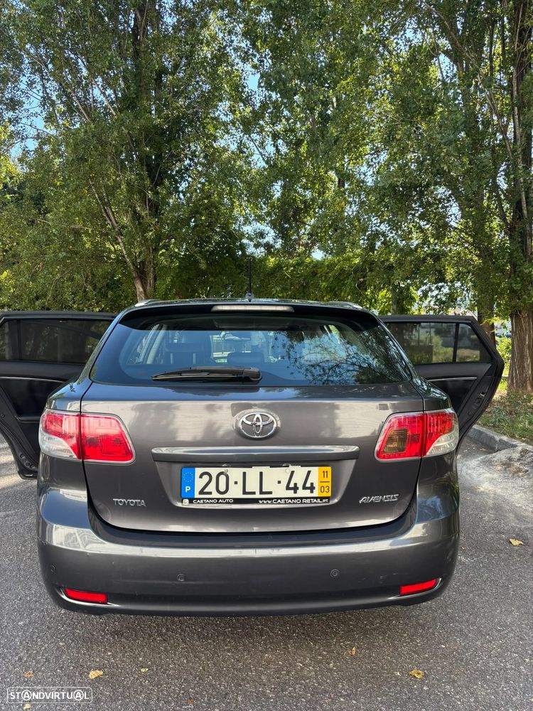 Toyota Avensis SW - 13