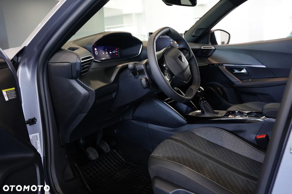 Peugeot 2008 1.2 PureTech Allure S&S - 6