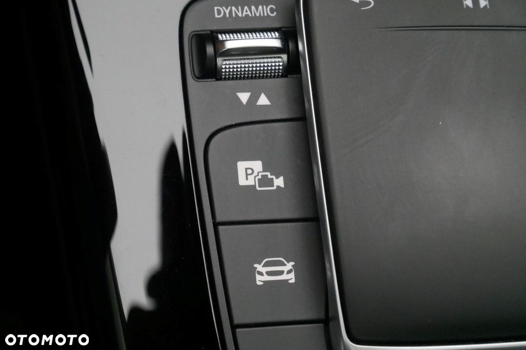 Mercedes-Benz CLA - 19