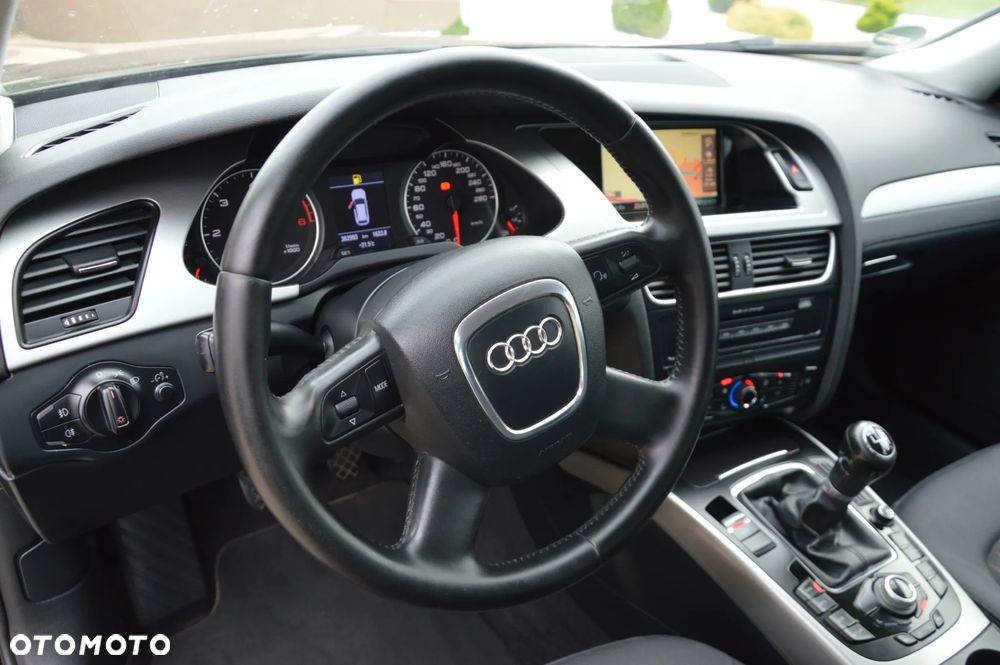 Audi A4 Avant 2.0 TDI Limited Edition - 19