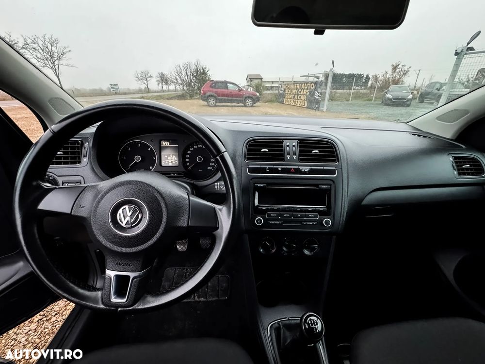 Volkswagen Polo - 11