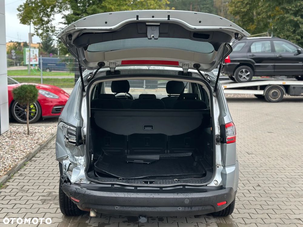 Ford S-Max - 9