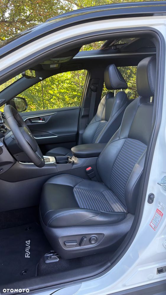 Toyota RAV4 - 17