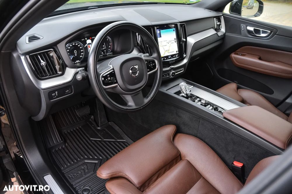 Volvo XC 60 B4 MHEV AT8 AWD Inscription - 18