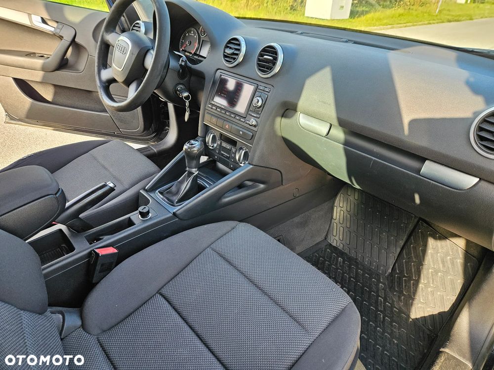 Audi A3 Sportback - 8