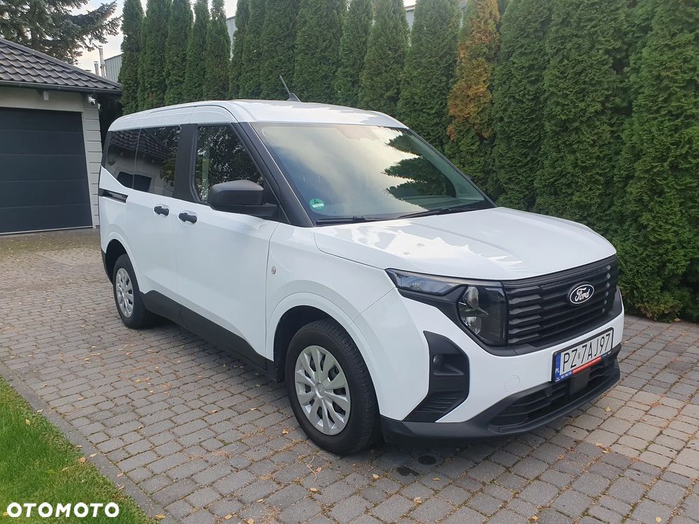 Ford Transit Courier - 1