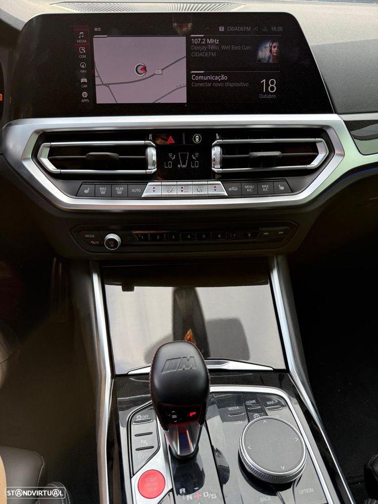 BMW M4 Competition M xDrive - 29