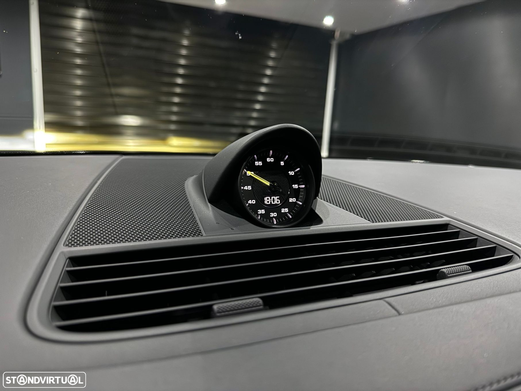 Porsche Panamera 4 E-Hybrid Executive - 29