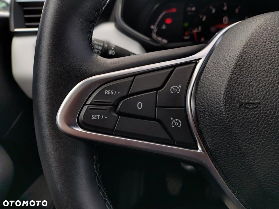 Renault Clio - 20