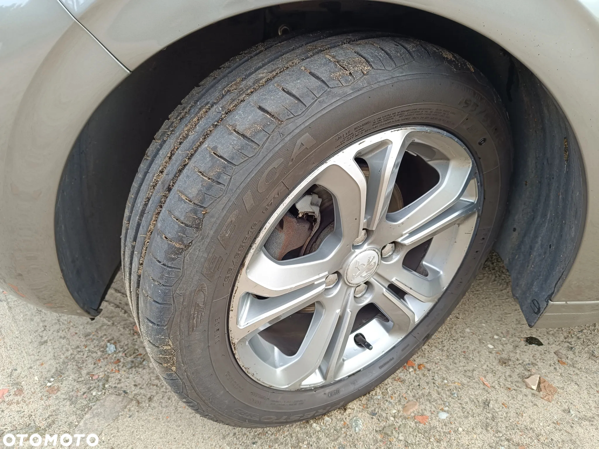 Peugeot 208 1.6 e-HDi Allure STT - 36