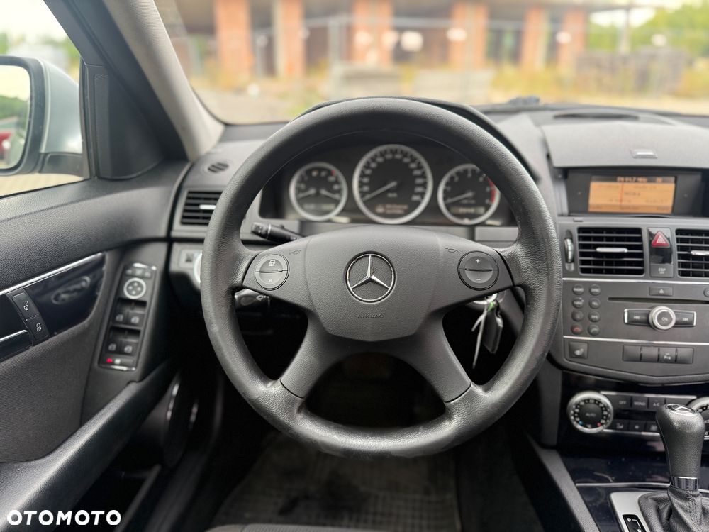 Mercedes-Benz Klasa C 200 CDI DPF Automatik Avantgarde - 21