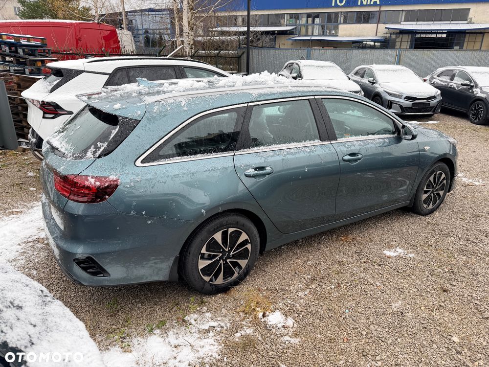 Kia Ceed 1.5 T-GDI M - 4