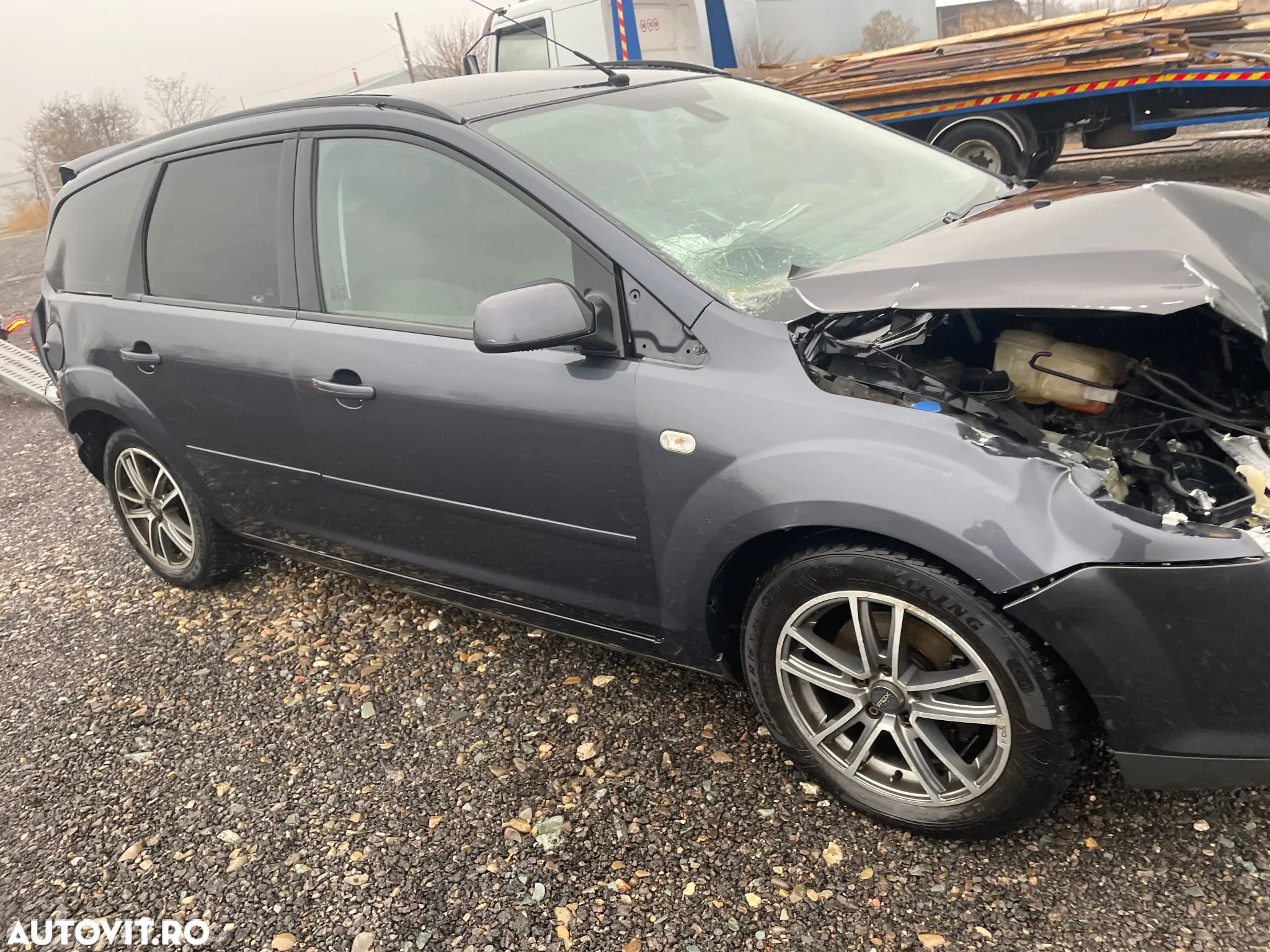 Dezmembram Ford Focus 2 break 1.6 tdci - 1