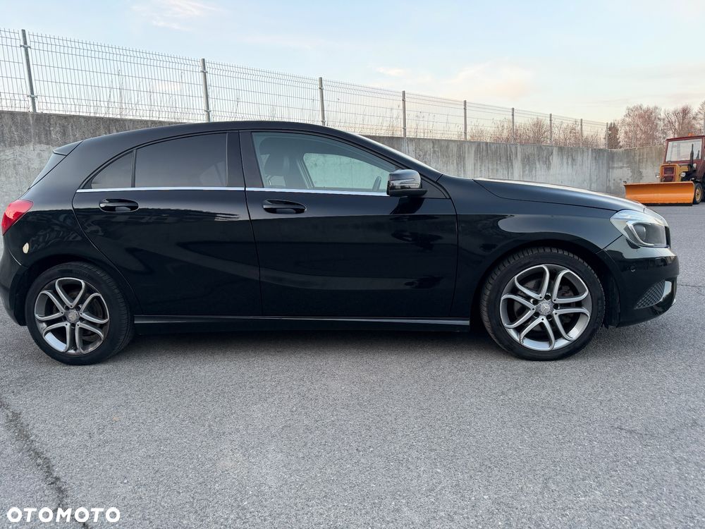 Mercedes-Benz Klasa A 180 7G-DCT - 3