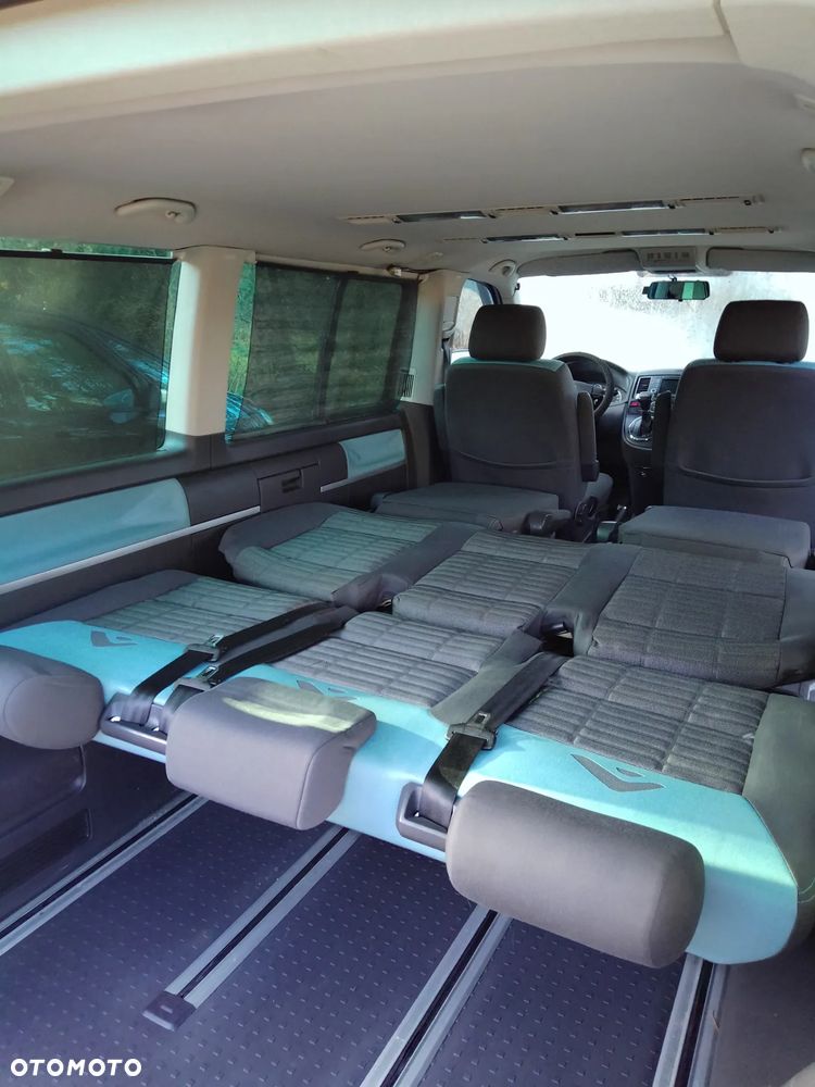 Volkswagen Multivan - 9