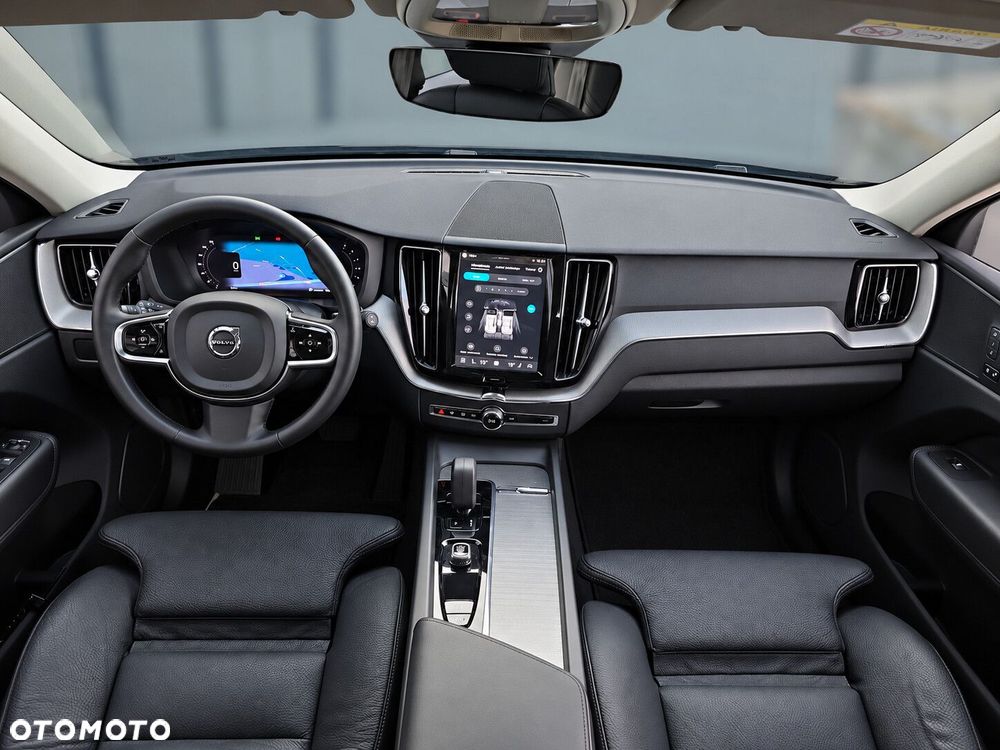 Volvo XC 60 B4 D Plus Dark - 10