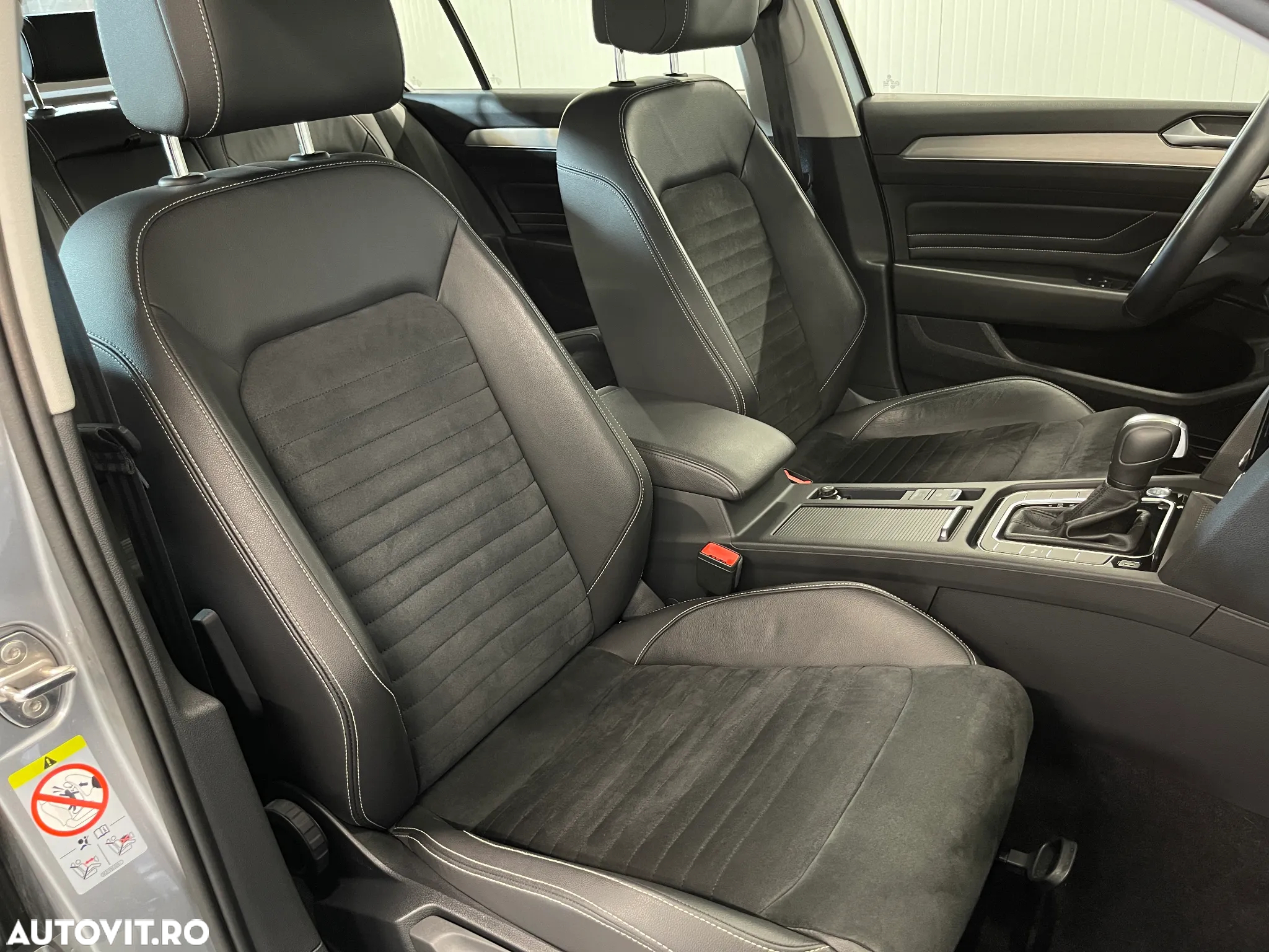 Volkswagen Passat 2.0 TDI DSG Highline - 9