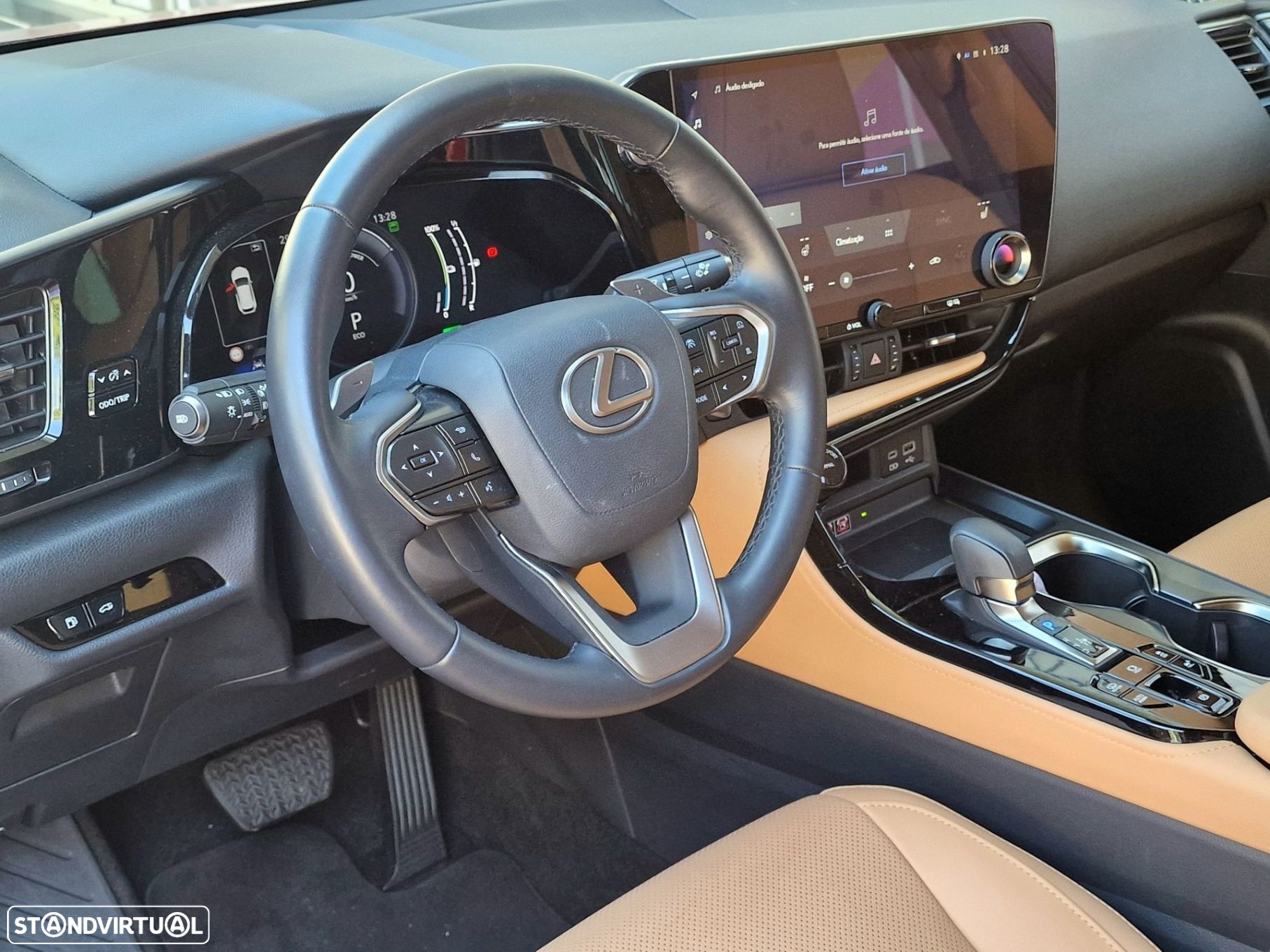 Lexus NX 450h+ - 19