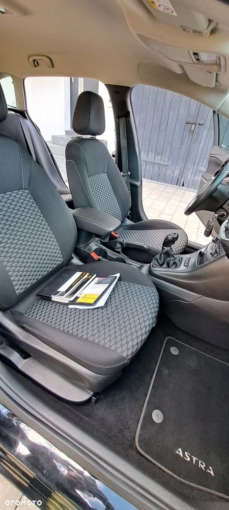 Opel Astra 1.4 Turbo Sports Tourer Dynamic - 19