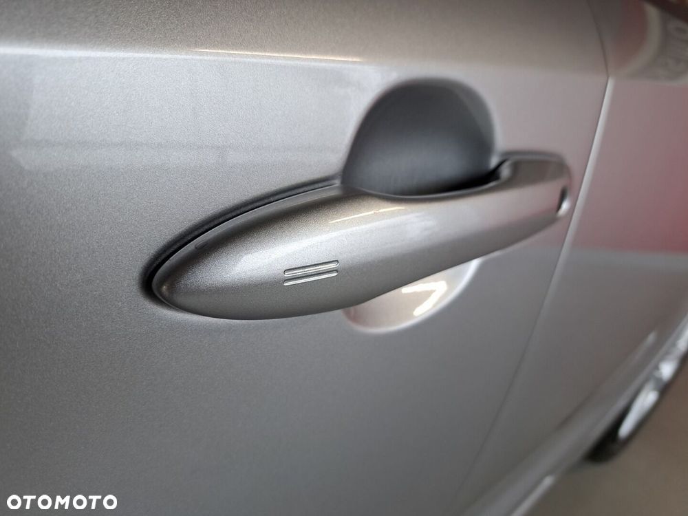 Toyota Corolla 1.8 Hybrid Comfort - 37