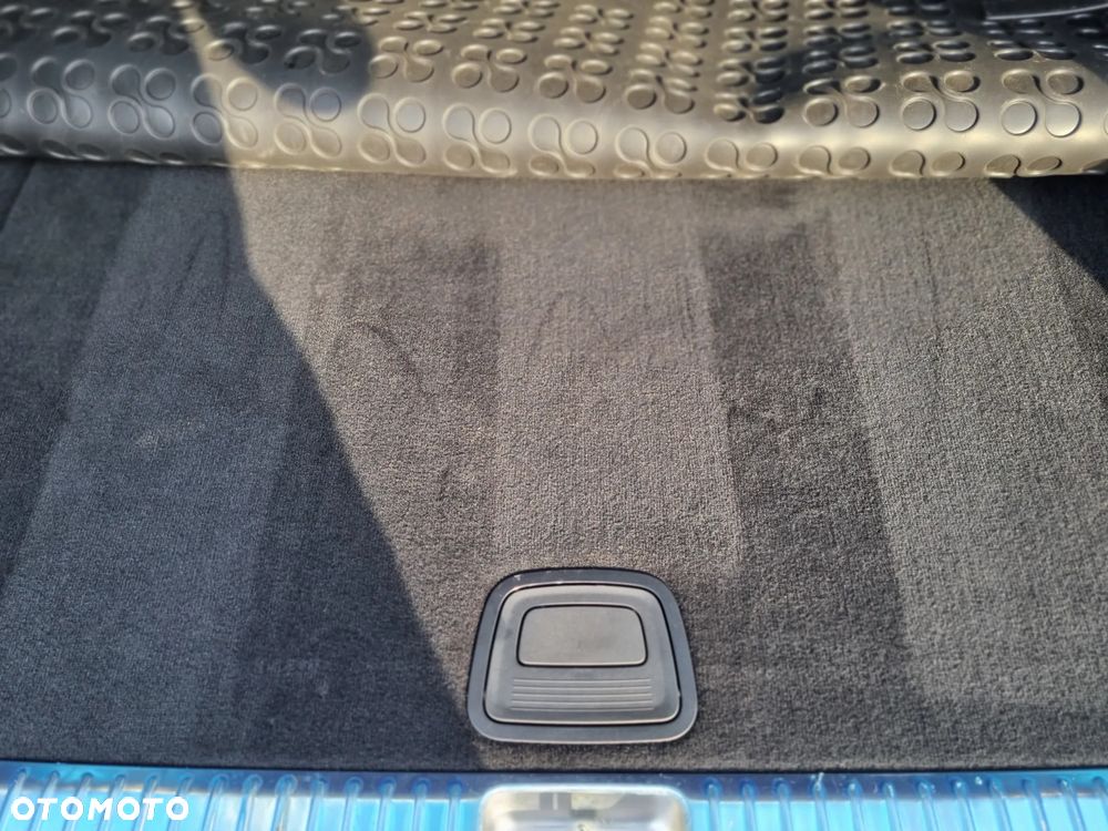 Mercedes-Benz Klasa E 220 d 4-Matic Business Edition 9G-TRONIC - 34