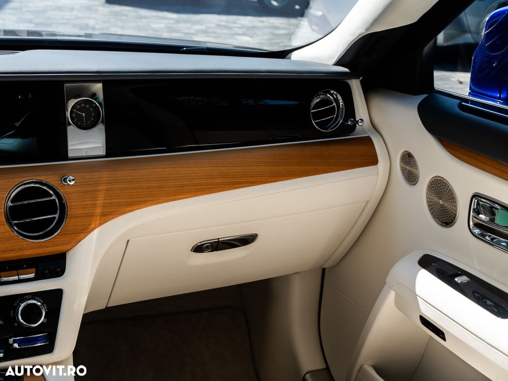 Rolls-Royce Ghost - 31