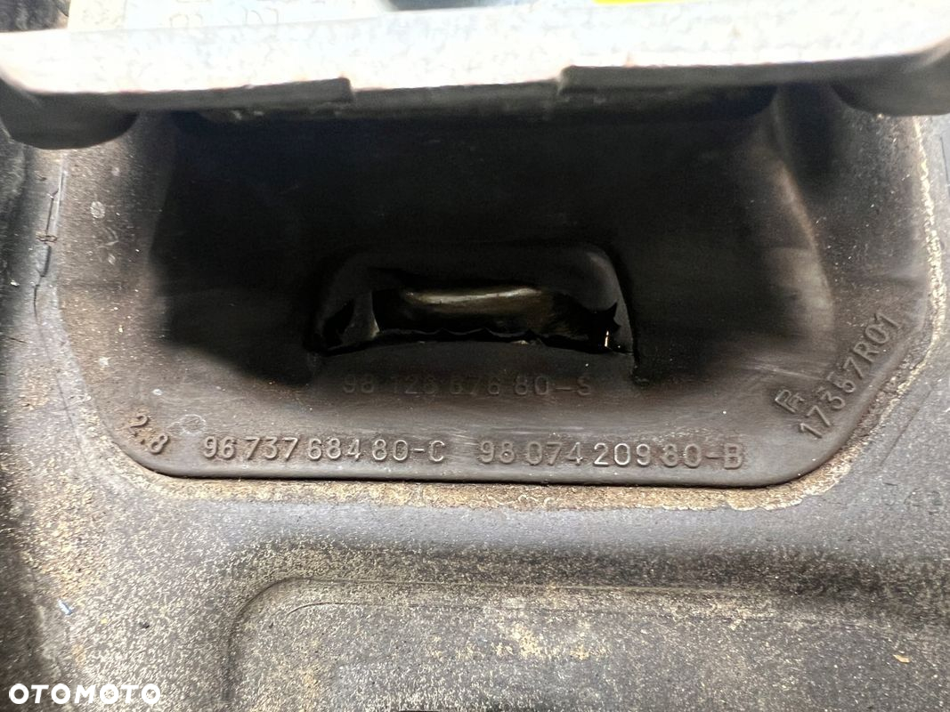Citroen C4 SpaceTourer 1.2 THP łapa skrzyni biegów 9807982780 9807420980 - 3