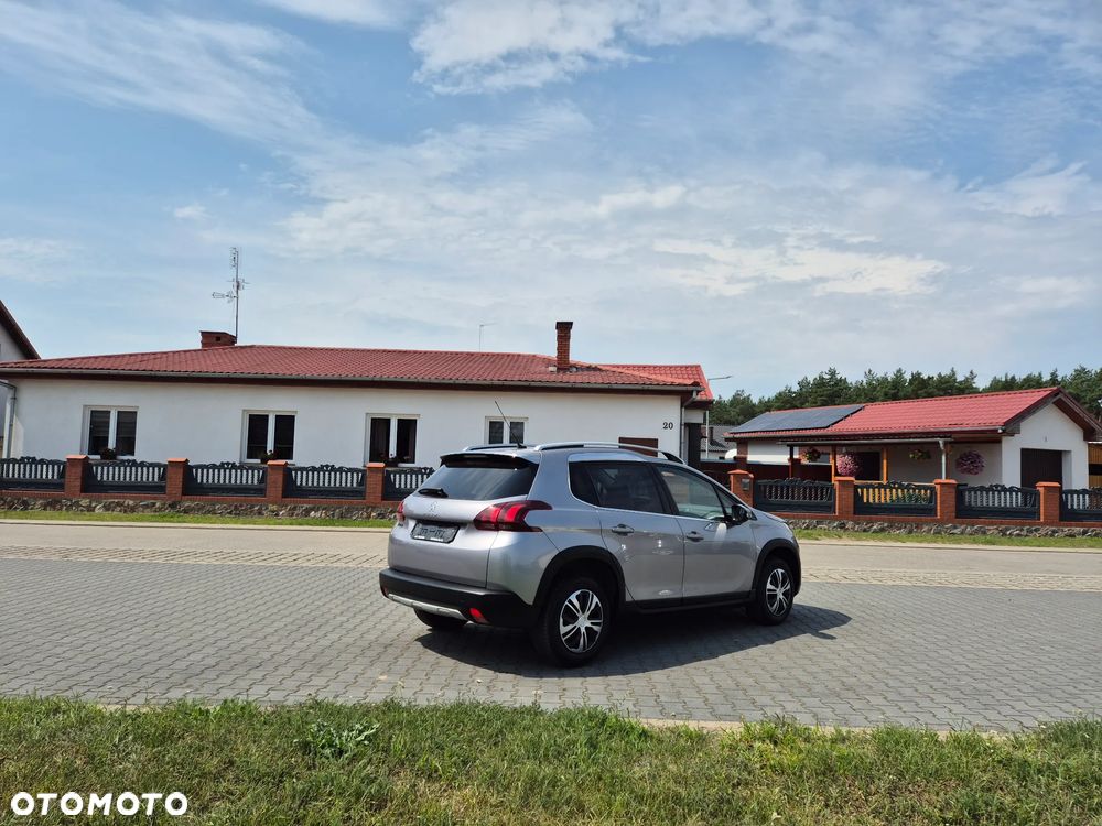Peugeot 2008 1.2 Pure Tech Allure S&S - 35
