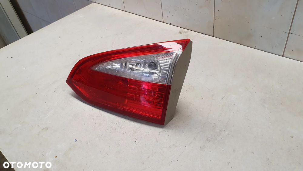 reflektor lampa tył ford focus 3 prawa bm51-13a602-d - 2