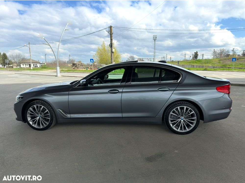 BMW Seria 5 518d Aut. Luxury Line - 2