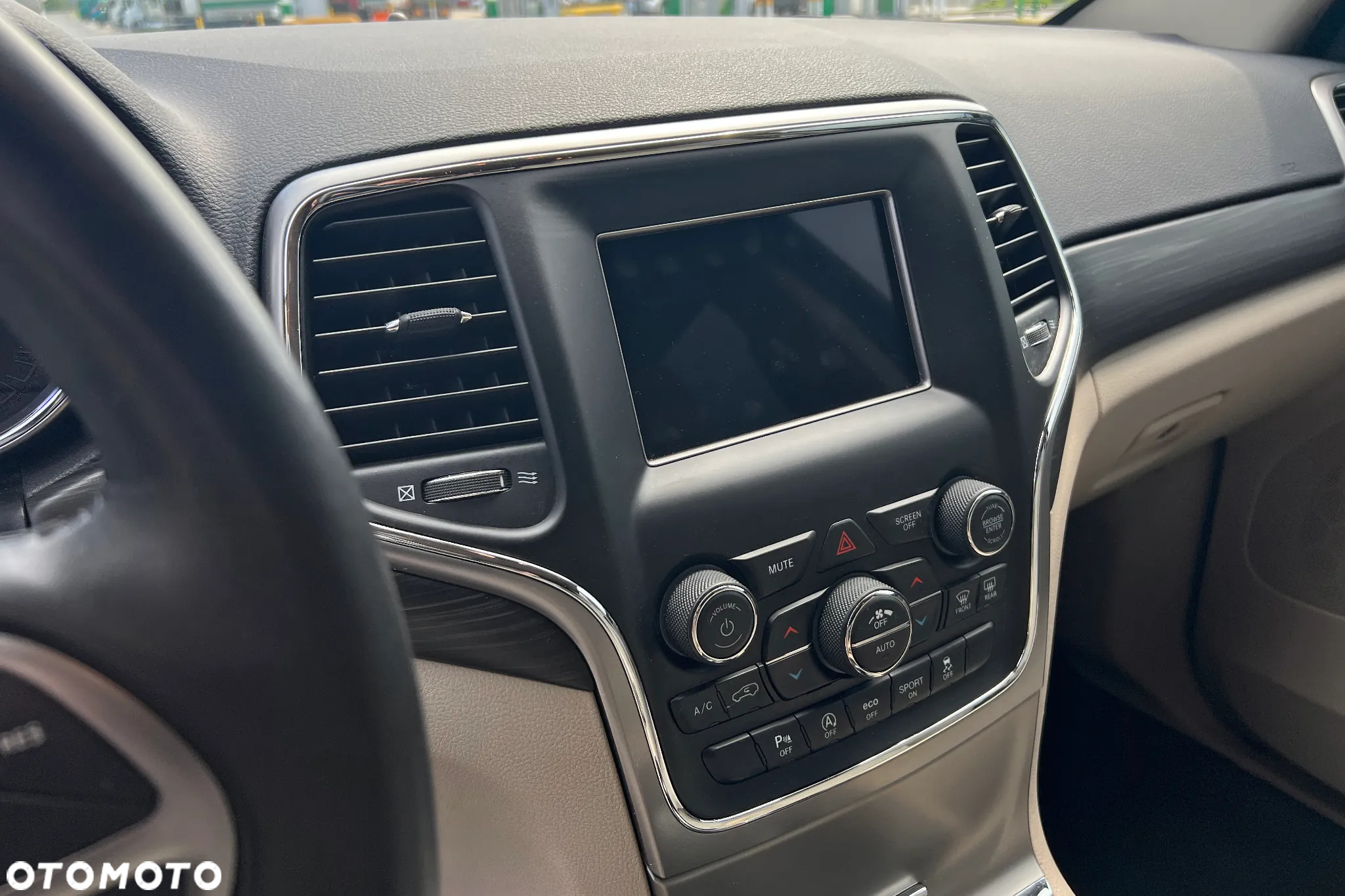 Jeep Grand Cherokee 3.6 V6 Laredo - 14