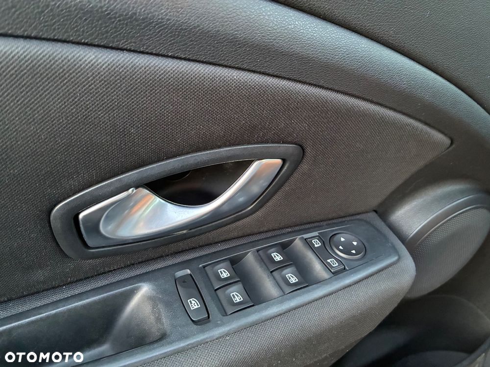 Renault Megane 1.6 16V 110 Expression - 13