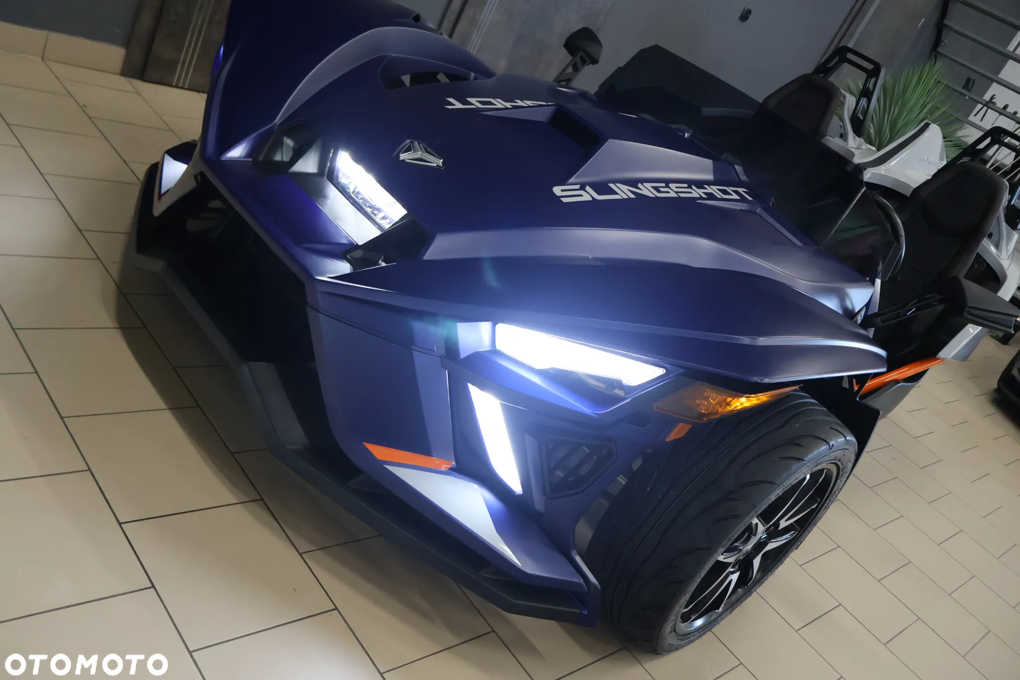Polaris Inny - 37