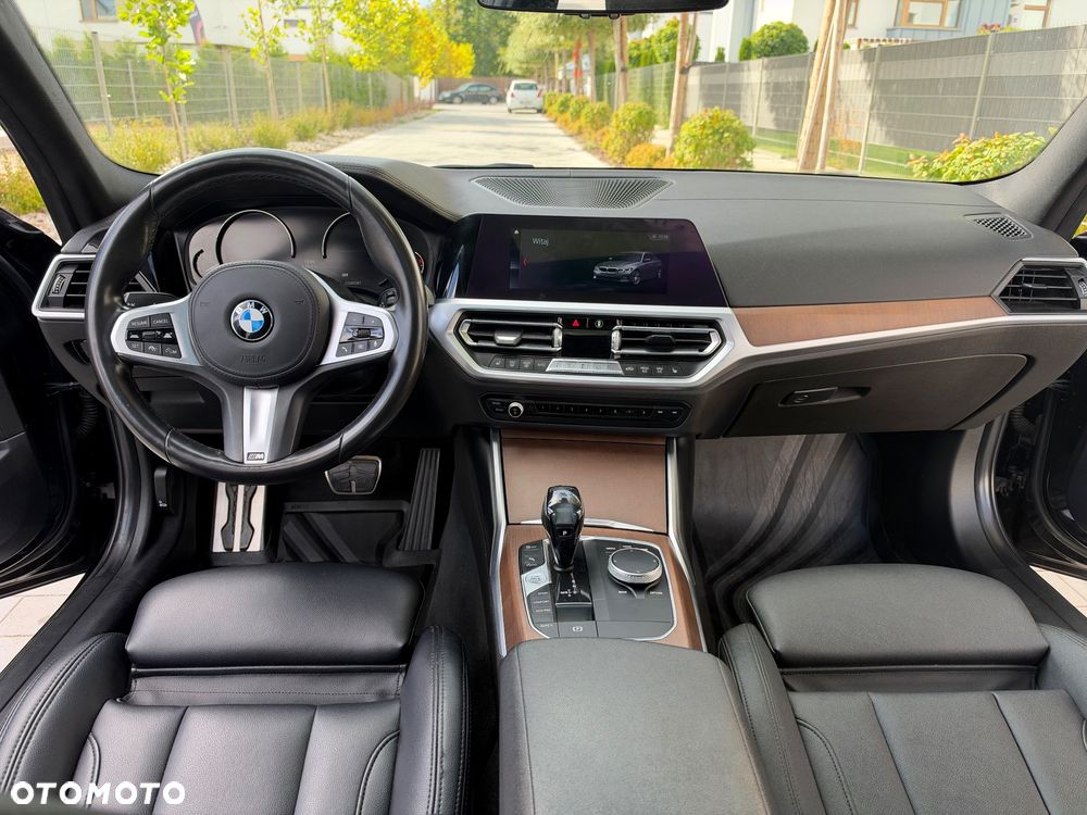 BMW Seria 3 330i M Sport sport - 12