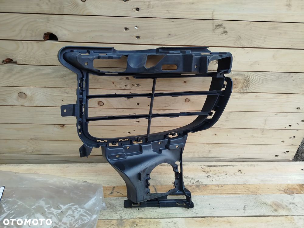 Porsche Cayenne II 7P5 kratka zderzaka przód przednia prawa lift - 3