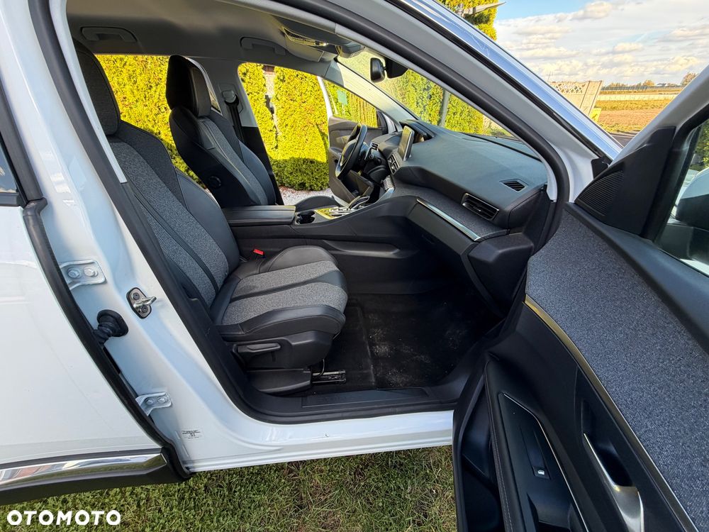 Peugeot 3008 PureTech 130 Stop & Start GPF EAT8 Allure - 7