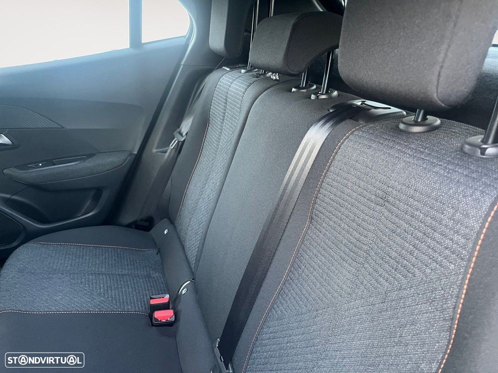 Peugeot 2008 1.2 PureTech Style - 13