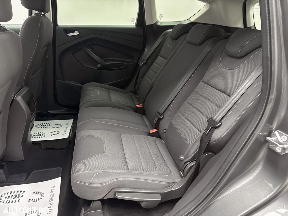 Ford Kuga 1.5 EcoBoost 2x4 Trend - 20