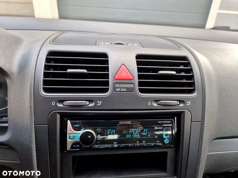 Volkswagen Golf - 25