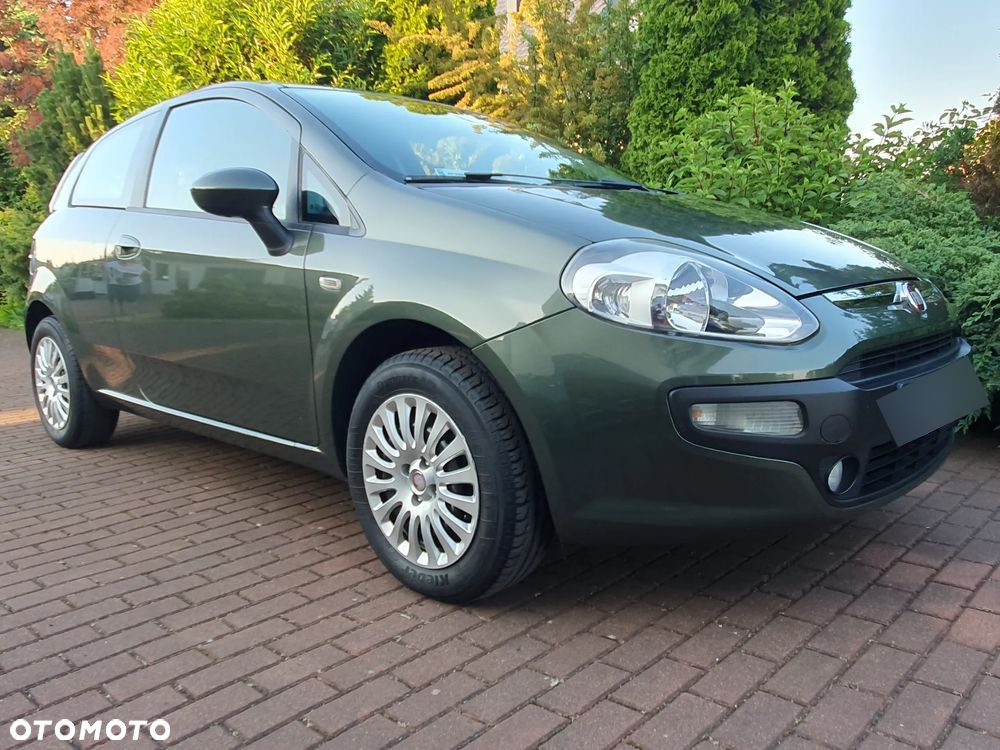 Fiat Punto Evo 1.4 8V Estiva Blue&Me Euro5 - 17