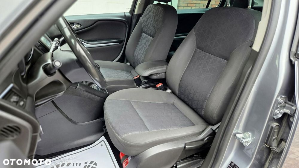 Opel Zafira 1.6 T 120 Lat S&S - 16