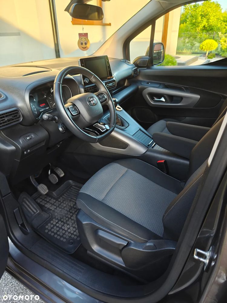 Toyota Proace City Verso 1.5 D-4D Family - 23