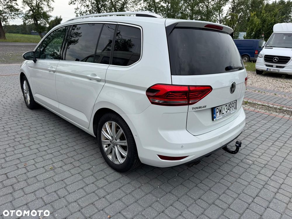Volkswagen Touran 1.4 TSI BMT Comfortline DSG - 4